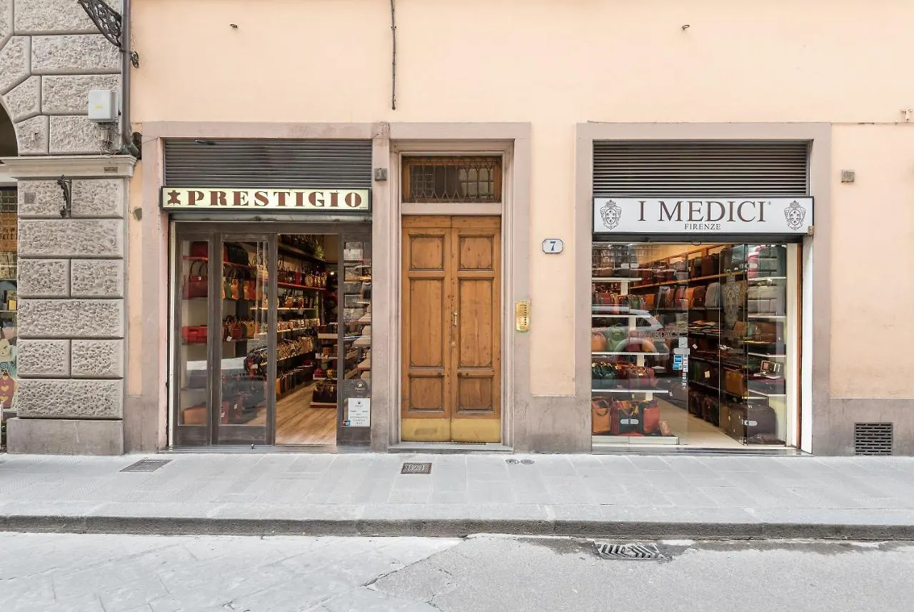Elegant And Cozy Flat Heart Of Florence Italy